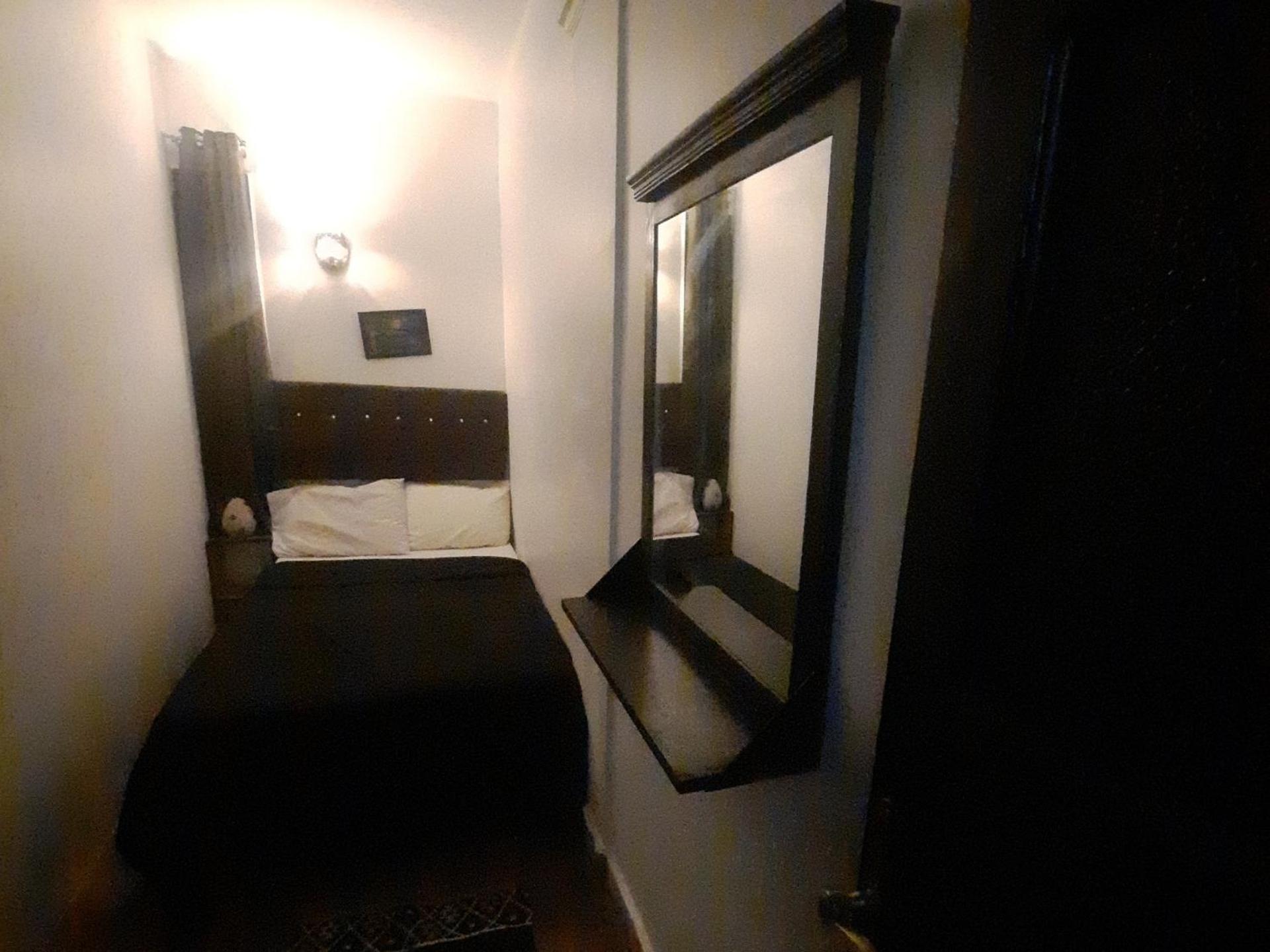 Happy Life Hostel カイロ 部屋 写真